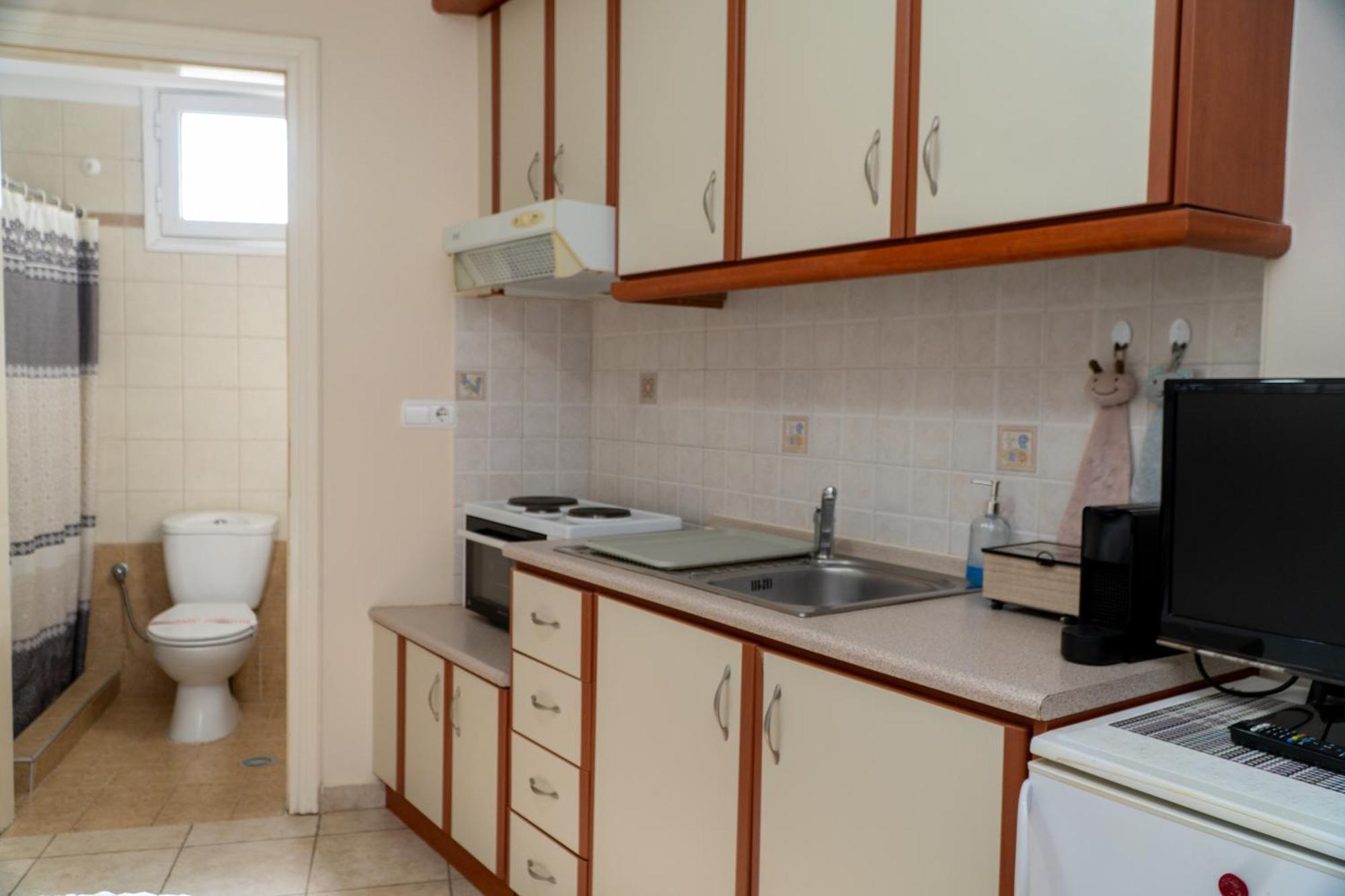 Stergios_Apartments 01 코자니 외부 사진